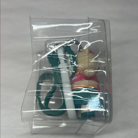 NWT Starbucks ALOHA HULA Bearista Bear Keychain Pink RARE - Picture 9 of 14